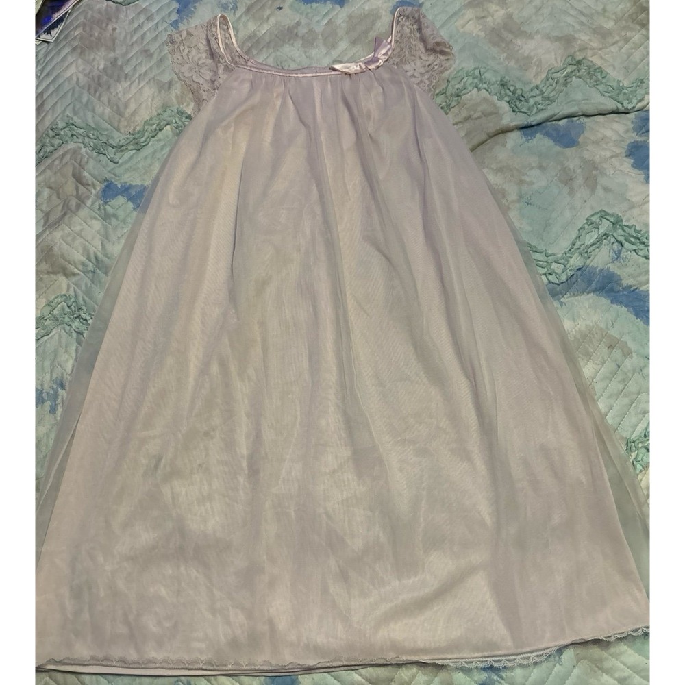 Vanity Fair Vintage 80s Delicate Pink Overlay‎ Nightgown, Small